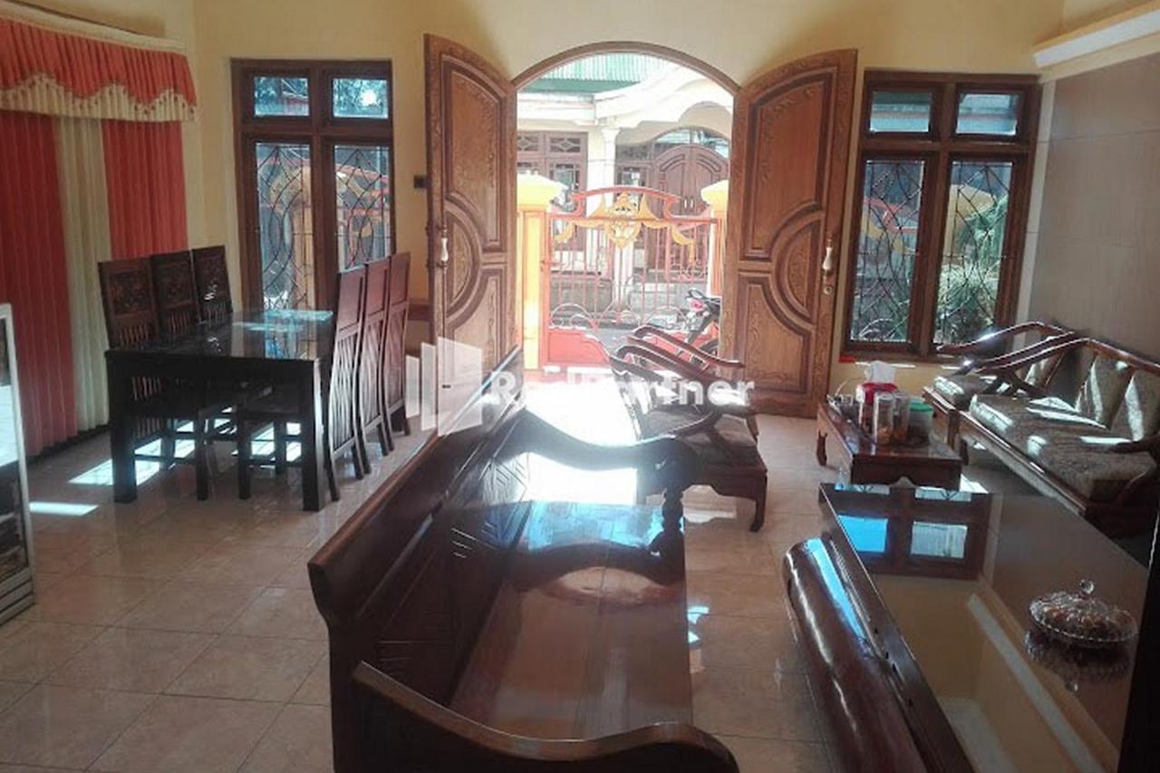 Bromo Indah Lestari Homestay Mitra Reddoorz Pasuruan Exterior foto